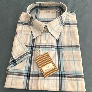 NWT Turnbury Short Sleeved Shirt